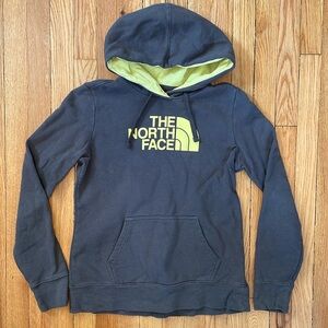 North Face Women’s Half Dome Hoodie Size M